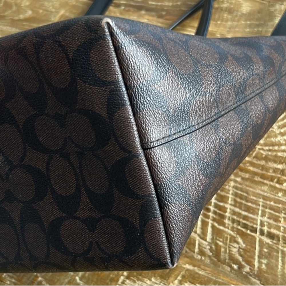COACH outlet Tote Shoulder Bag 79609 Black Leather H5.5xW14.1xD3.1 In - Picture 10 of 12